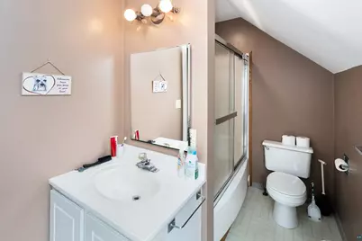 405 W Faribault St, Duluth, MN 55803 - Photo 17