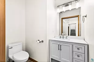 311 Hartley Hls Ln, Duluth, MN 55803 - Photo 23