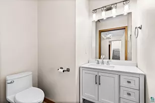 311 Hartley Hls Ln, Duluth, MN 55803 - Photo 21
