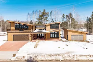 311 Hartley Hls Ln, Duluth, MN 55803 - Photo 3