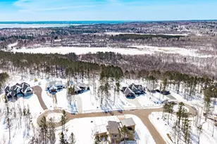 311 Hartley Hls Ln, Duluth, MN 55803 - Photo 7