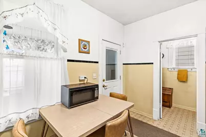 2326 W 2nd St, Duluth, MN 55806 - Photo 15