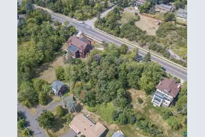 24Xx E Superior St, Duluth, MN 55812 - Photo 5