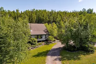 19 Reed Dr, Silver Bay, MN 55614 - Photo 3