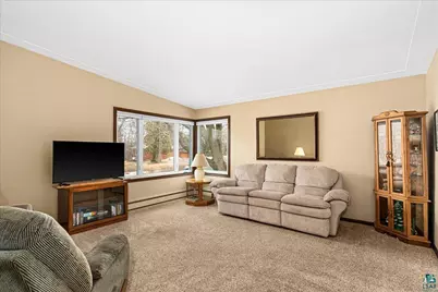 619 Leicester Ave, Duluth, MN 55803 - Photo 5