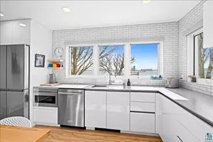 3804 Minnesota Ave, Duluth, MN 55802 - Photo 9