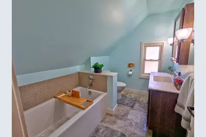 5633 Oakes Ave, Superior, WI 54880 - Photo 9