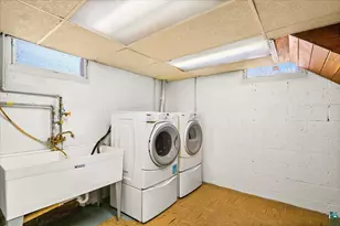 1902 Tyrol St, Duluth, MN 55811 - Photo 25