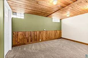 301 St Paul Ave, Duluth, MN 55803 - Photo 31
