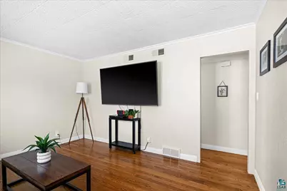 240 W Redwing St, Duluth, MN 55803 - Photo 5