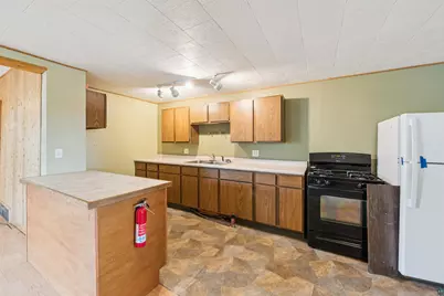 332 W Pine Street, Washburn, WI 54891 - Photo 9