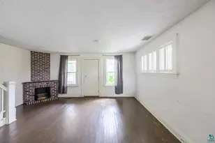 230 2nd St NW, Chisholm, MN 55719 - Photo 5