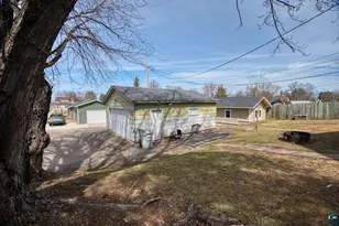 230 2nd St NW, Chisholm, MN 55719 - Photo 19