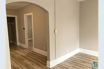 611 E 6th St, Duluth, MN 55805 - Photo 3