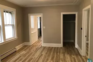 611 E 6th St, Duluth, MN 55805 - Photo 5