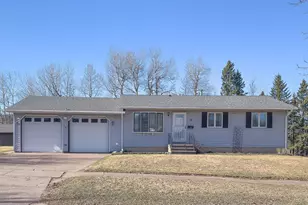 16 Law Dr, Silver Bay, MN 55614 - Photo 1