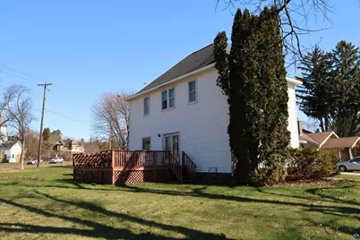 111 W 3rd St, Washburn, WI 54891 - Photo 3