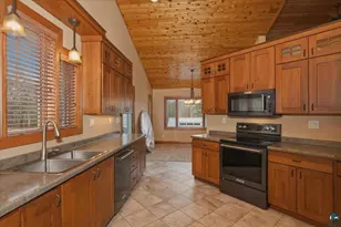3977 Lavaque Rd, Hermantown, MN 55811 - Photo 7