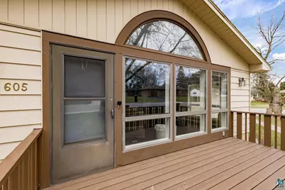 605 Slate St, Cloquet, MN 55720 - Photo 3