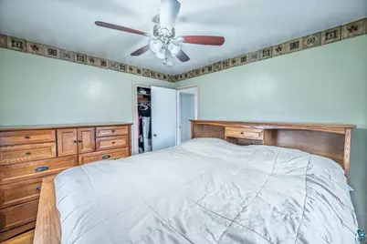319 W Michigan Ave, Gilbert, MN 55741 - Photo 17