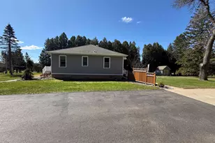 4777 1st Ave, Hibbing, MN 55746 - Photo 3
