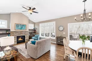 510 Crystal Dr, Duluth, MN 55811 - Photo 9