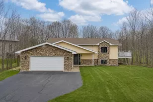 4809 Oak Ridge Dr, Hermantown, MN 55811 - Photo 1