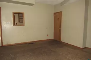 2629 W 2nd St, Duluth, MN 55806 - Photo 5