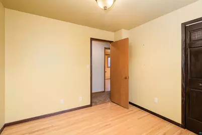 330 E Faribault St, Duluth, MN 55803 - Photo 21