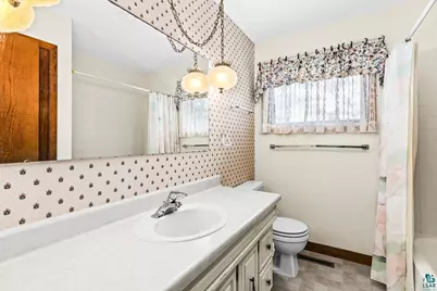 5002 Peabody St, Duluth, MN 55803 - Photo 23