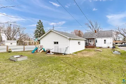 4823 Peabody St, Duluth, MN 55804 - Photo 41