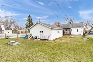 4823 Peabody St, Duluth, MN 55804 - Photo 41