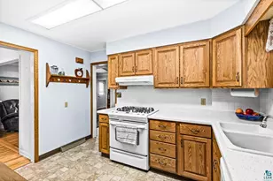 4823 Peabody St, Duluth, MN 55804 - Photo 15