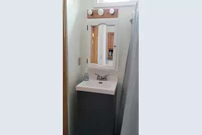 3823 W 6th St, Duluth, MN 55807 - Photo 13