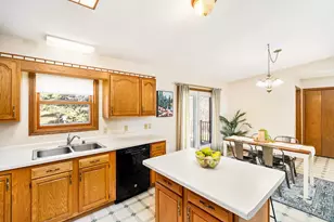 5573 N Shore Dr, Duluth, MN 55804 - Photo 13