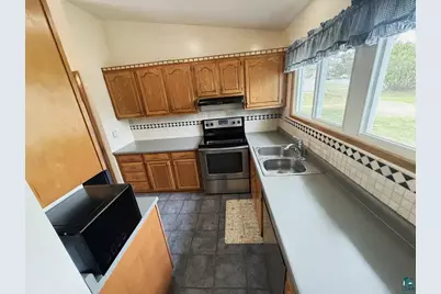 2136 Adirondack St, Duluth, MN 55811 - Photo 7