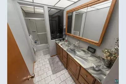 2136 Adirondack St, Duluth, MN 55811 - Photo 13