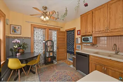 2327 E 4th St, Duluth, MN 55812 - Photo 9