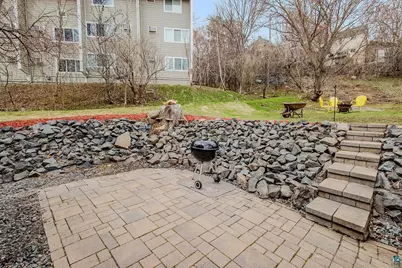 617 W 2nd St, Duluth, MN 55806 - Photo 35