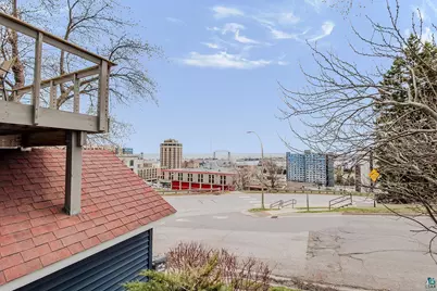 617 W 2nd St, Duluth, MN 55806 - Photo 3
