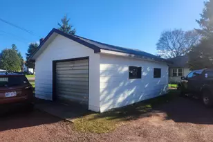 218 E 11th Ave, Ashland, WI 54806 - Photo 3