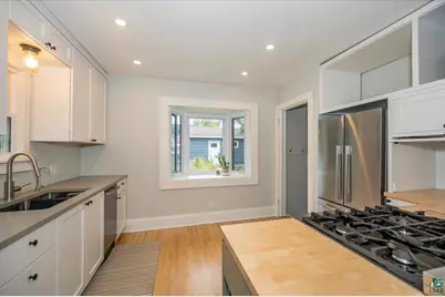 5401 Otsego St, Duluth, MN 55804 - Photo 9