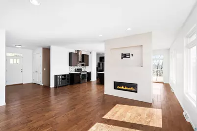 703 W 4th St, Duluth, MN 55806 - Photo 11