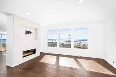 703 W 4th St, Duluth, MN 55806 - Photo 7