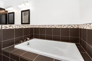 703 W 4th St, Duluth, MN 55806 - Photo 37