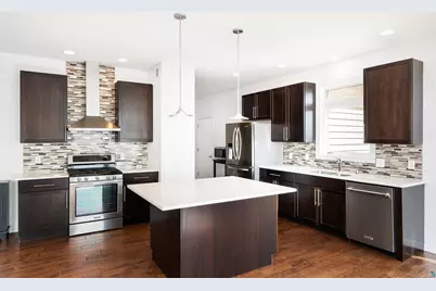 703 W 4th St, Duluth, MN 55806 - Photo 25