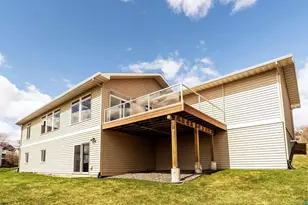 703 W 4th St, Duluth, MN 55806 - Photo 57