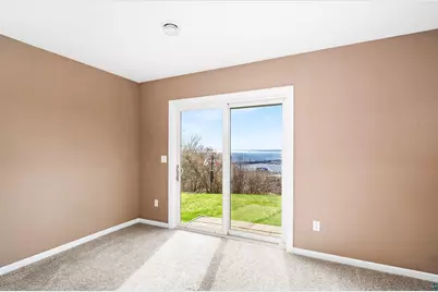 703 W 4th St, Duluth, MN 55806 - Photo 43