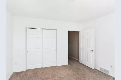 703 W 4th St, Duluth, MN 55806 - Photo 49