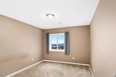 703 W 4th St, Duluth, MN 55806 - Photo 45